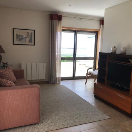 Beachfront Apartment With Sea View Азурара Экстерьер фото